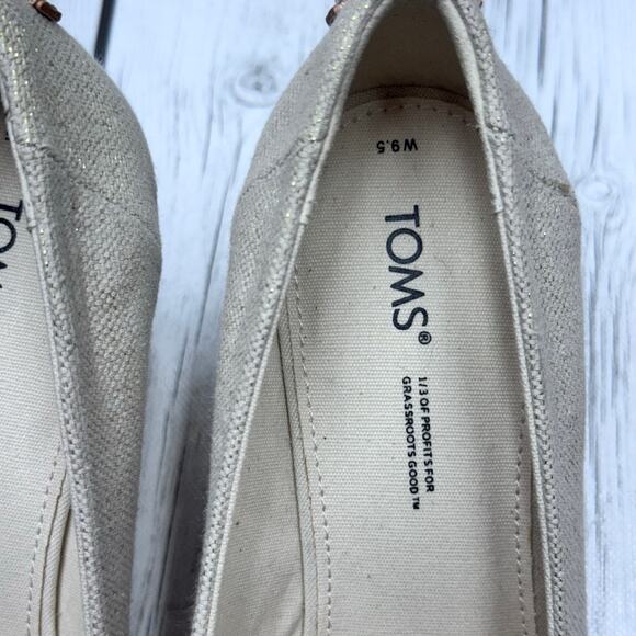 TOMS Women's Michelle Wedge Sandal, Natural Sparkle Size 9.5 - Picture 3 of 9